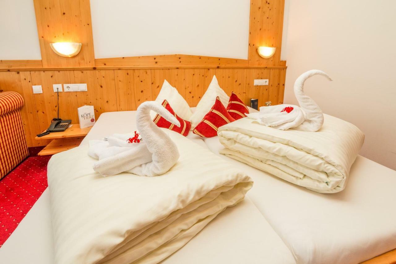 Hotel Alpina ALL INKLUSIVE Wenns Esterno foto