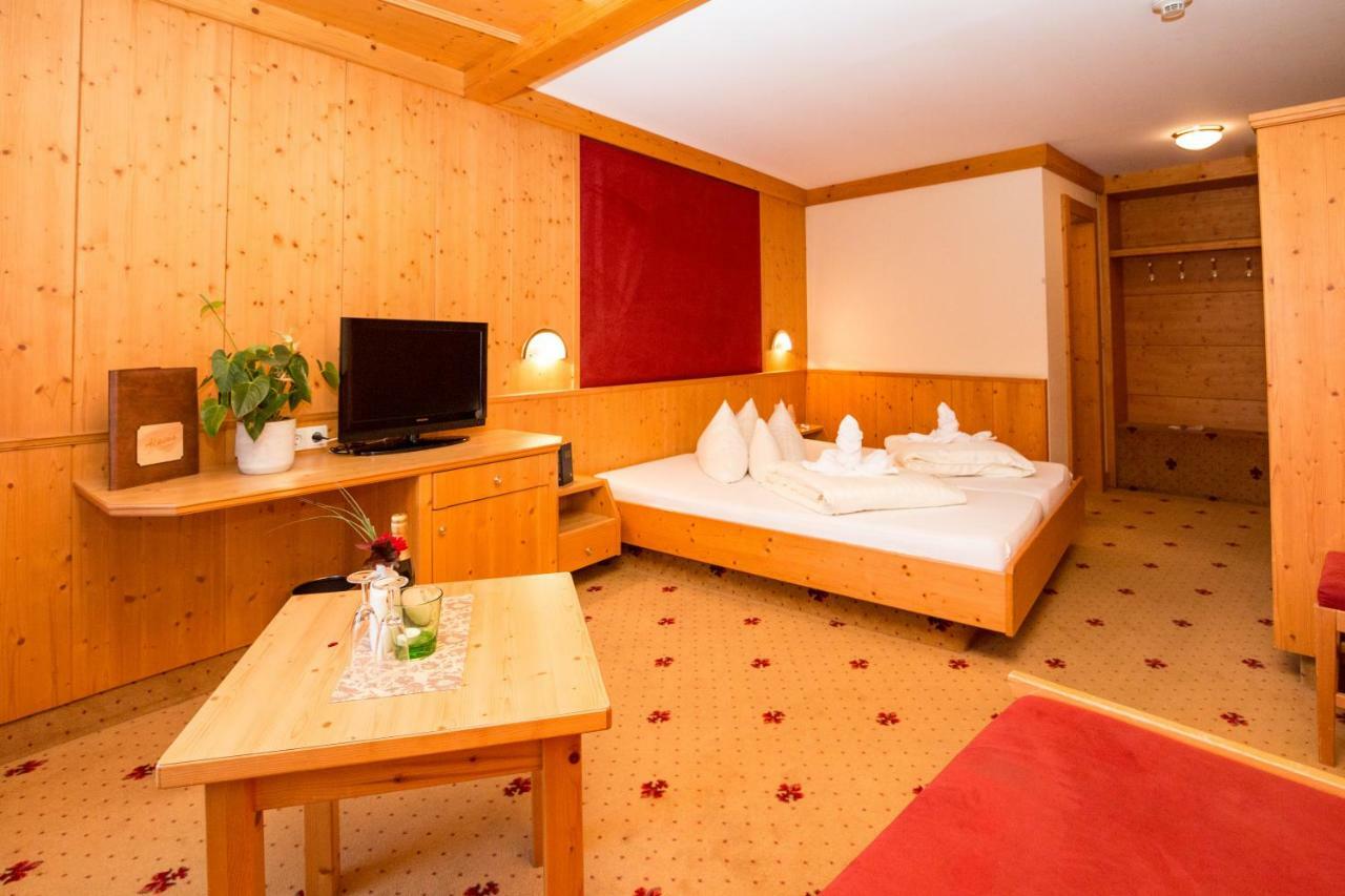 Hotel Alpina ALL INKLUSIVE Wenns Esterno foto